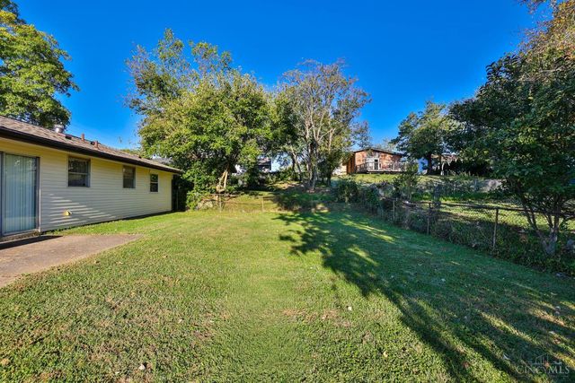 918 Glasgow Drive, Forest Park, OH 45240