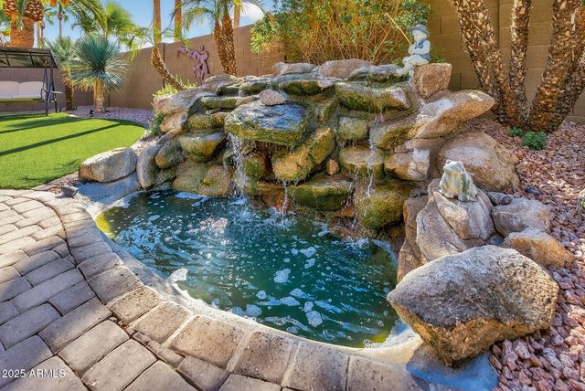 17812 N BECKE Lane, Surprise, AZ 85374