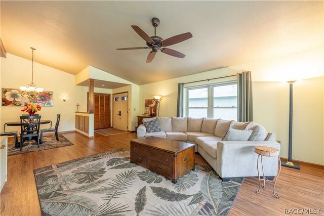 20 Golfview Court, Homosassa, FL 34446