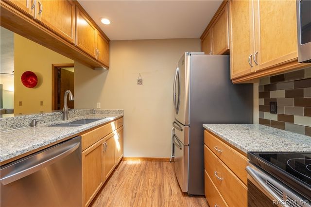 20 Golfview Court, Homosassa, FL 34446