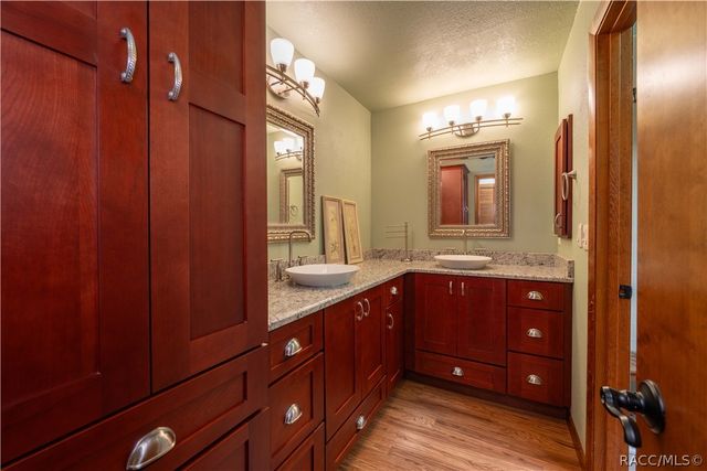 20 Golfview Court, Homosassa, FL 34446