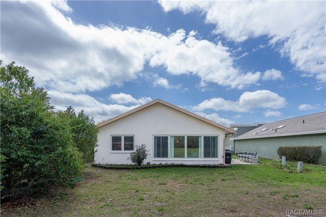 20 Golfview Court, Homosassa, FL 34446