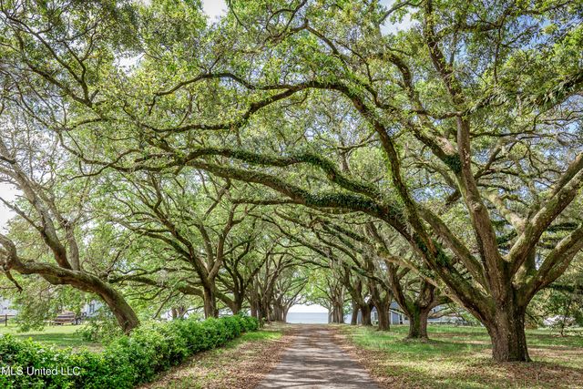 9783 Pointe Aux Chenes Road, Ocean Springs, MS 39564