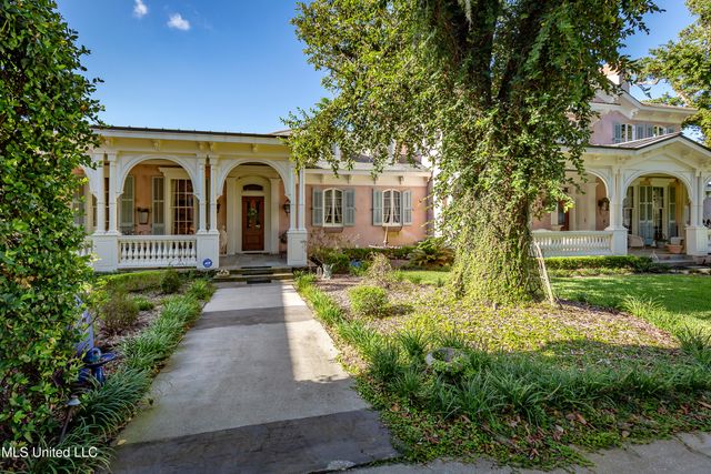 9783 Pointe Aux Chenes Road, Ocean Springs, MS 39564