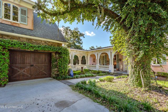 9783 Pointe Aux Chenes Road, Ocean Springs, MS 39564