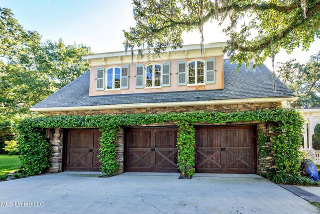 9783 Pointe Aux Chenes Road, Ocean Springs, MS 39564