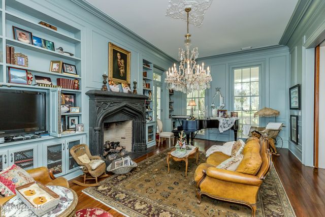 9783 Pointe Aux Chenes Road, Ocean Springs, MS 39564