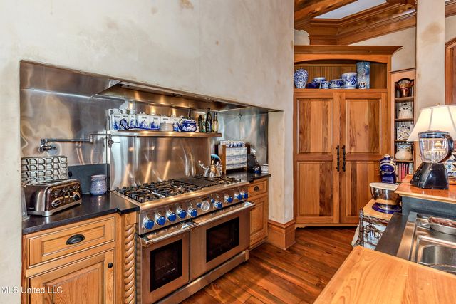 9783 Pointe Aux Chenes Road, Ocean Springs, MS 39564