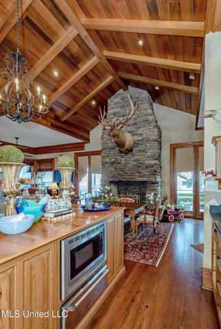 9783 Pointe Aux Chenes Road, Ocean Springs, MS 39564