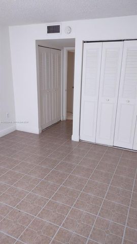 496 NW 165th St Rd D109, Miami, FL 33169