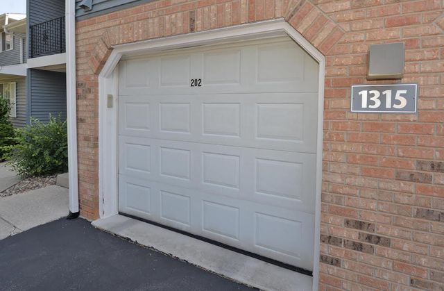 1315 N Sunnyslope DRIVE #202, Mount Pleasant, WI 53406