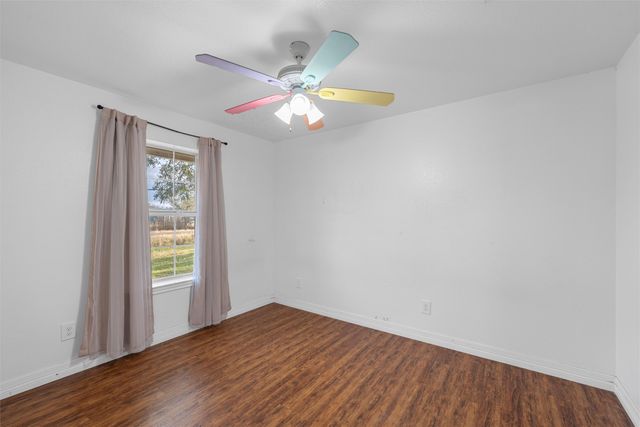 139 E Seley, Axtell, TX 76624