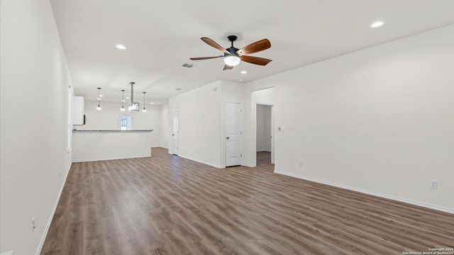 131 Laurel Grace, New Braunfels, TX 78130