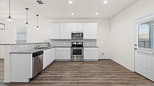 131 Laurel Grace, New Braunfels, TX 78130