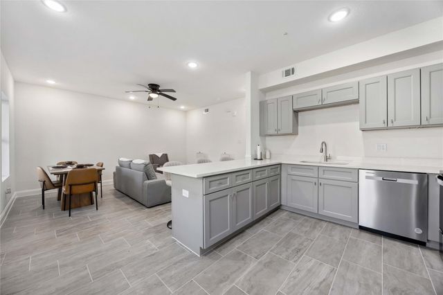 9129 Brandon Street B5, Houston, TX 77051