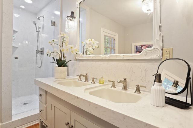 930 Sycamore Ave, Modesto, CA 95350