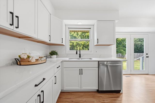 9309 Baldwin Drive, Machesney Park, IL 61115