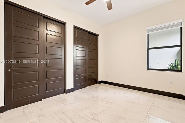 8875 NW 161st Ter, Miami Lakes, FL 33018