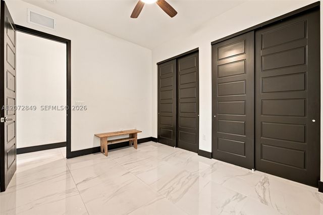 8875 NW 161st Ter, Miami Lakes, FL 33018