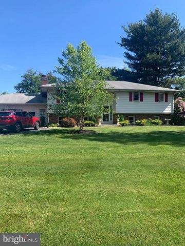 34 LOPATCONG DR, Ewing, NJ 08638