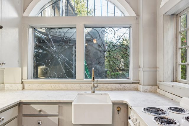 124 Church Street, Charleston, SC 29401