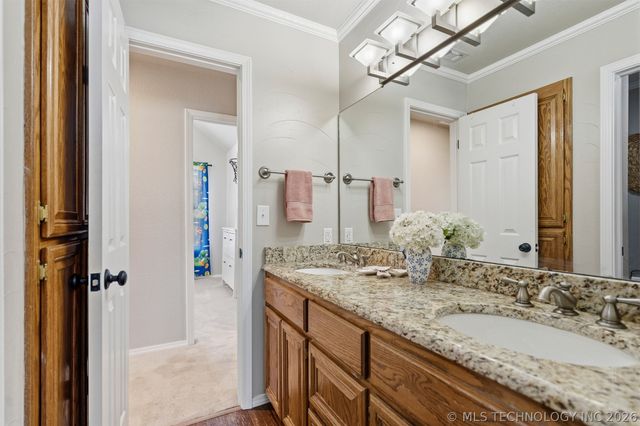 1708 Southern Hills Drive, Ardmore, OK 73401