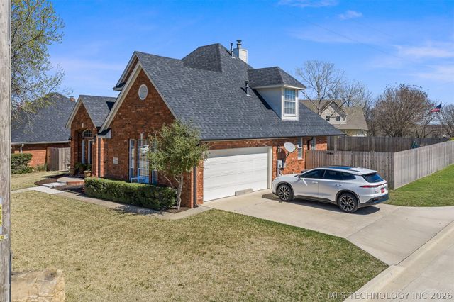 1708 Southern Hills Drive, Ardmore, OK 73401