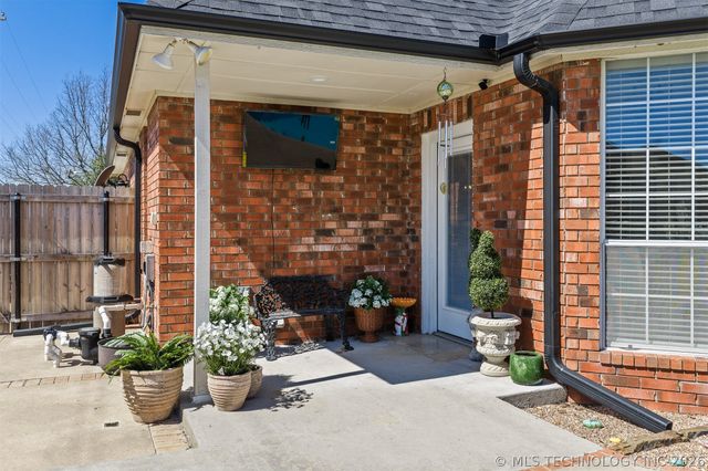 1708 Southern Hills Drive, Ardmore, OK 73401