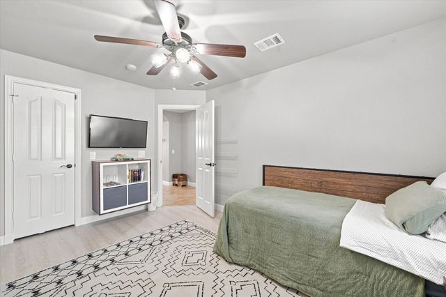 102 Chase Oaks Court, Mansfield, TX 76063
