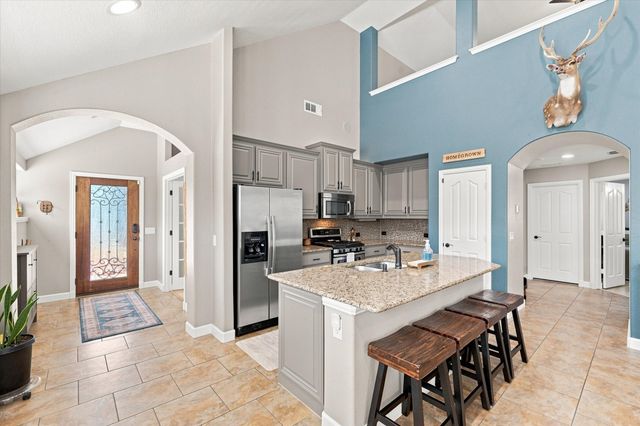 102 Chase Oaks Court, Mansfield, TX 76063
