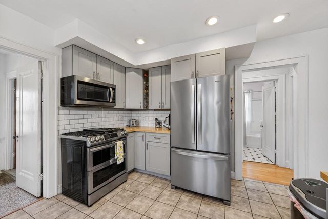 2422 Chamberlain Avenue, Madison, WI 53726