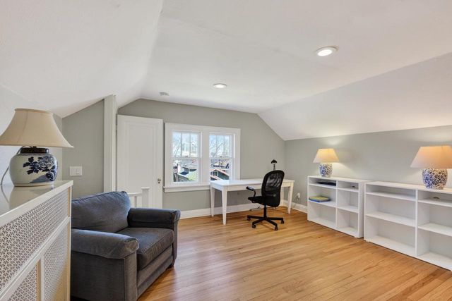 2422 Chamberlain Avenue, Madison, WI 53726