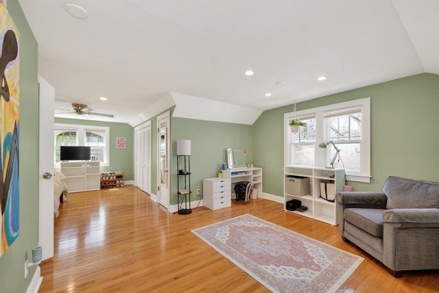 2422 Chamberlain Avenue, Madison, WI 53726