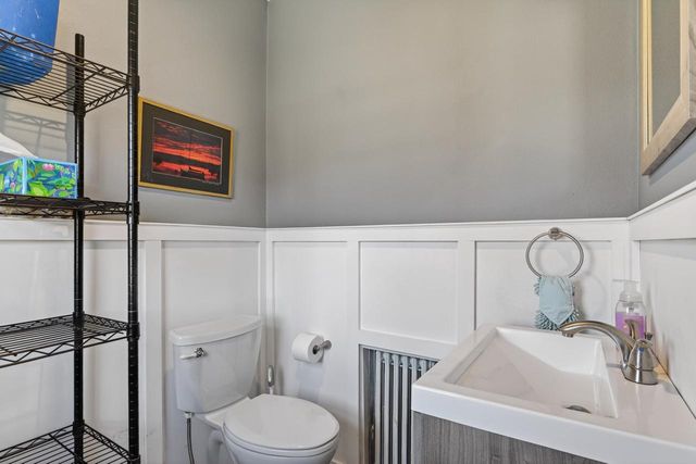 2422 Chamberlain Avenue, Madison, WI 53726