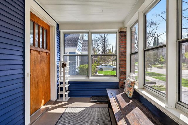 2422 Chamberlain Avenue, Madison, WI 53726