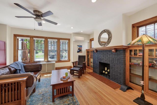 2422 Chamberlain Avenue, Madison, WI 53726