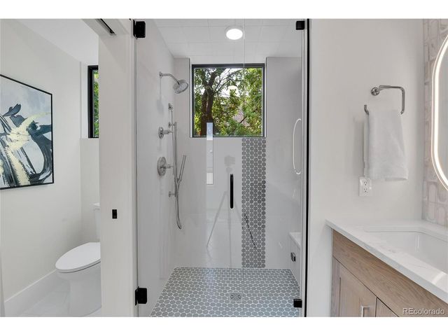 1021 9th St, Boulder, CO 80302