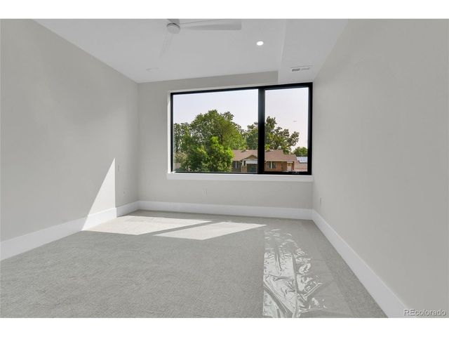 1021 9th St, Boulder, CO 80302