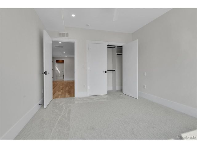 1021 9th St, Boulder, CO 80302