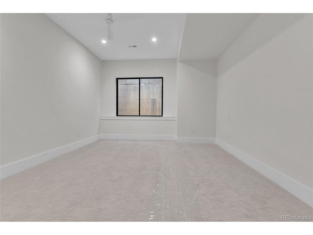 1021 9th St, Boulder, CO 80302