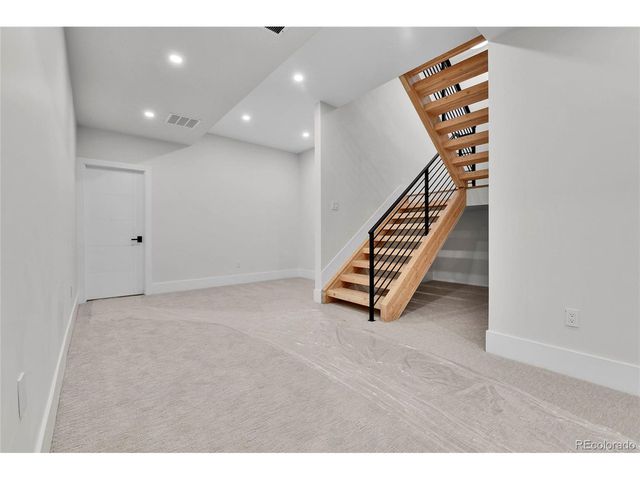 1021 9th St, Boulder, CO 80302