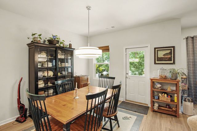 229 Brook Ave, White House, TN 37188