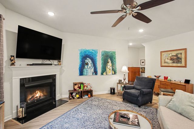 229 Brook Ave, White House, TN 37188