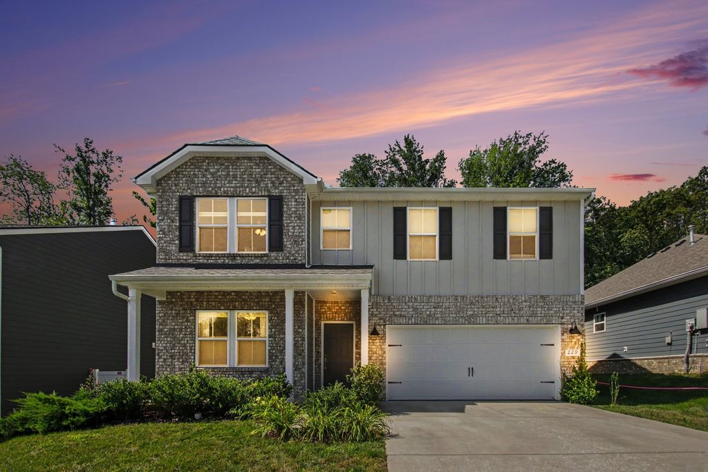 229 Brook Ave, White House, TN 37188
