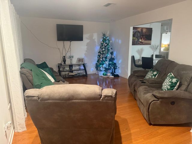 11102 28TH STREET, Tampa, FL 33612