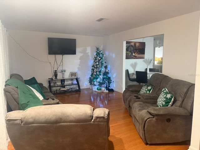 11102 28TH STREET, Tampa, FL 33612