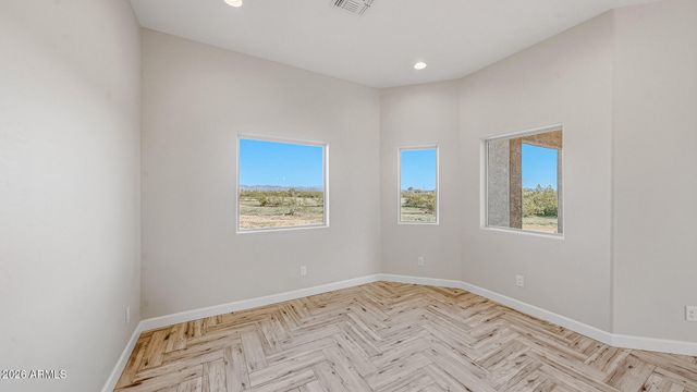 22204 W DALE Lane, Wittmann, AZ 85361