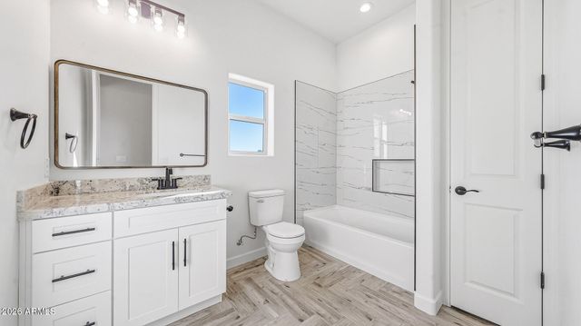 22204 W DALE Lane, Wittmann, AZ 85361