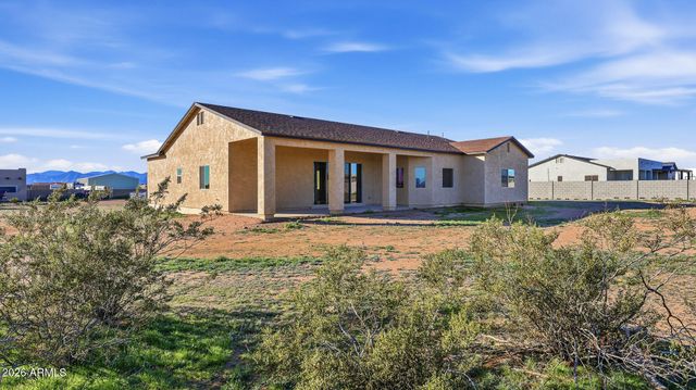 22204 W DALE Lane, Wittmann, AZ 85361