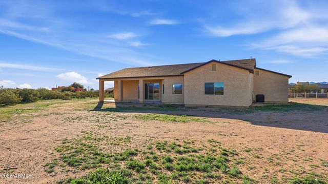 22204 W DALE Lane, Wittmann, AZ 85361